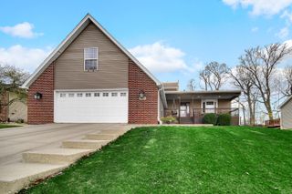 12770 Jefferson Drive, Crown Point, IN 46307