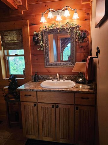 2729 Hatcher Mountain Road, Sevierville, TN 37862