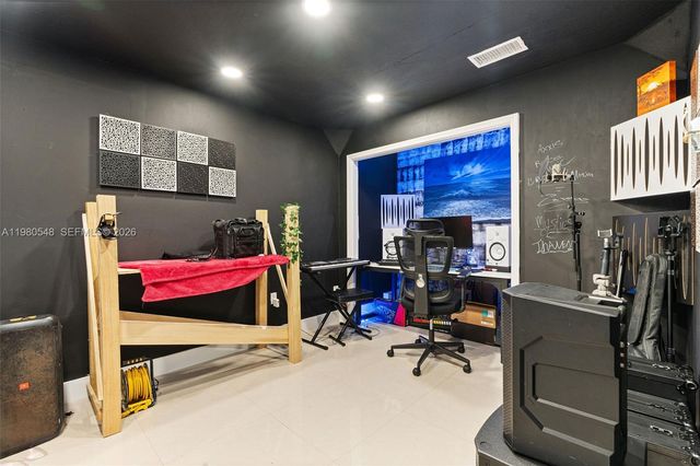 9849 SW 222nd Ter, Cutler Bay, FL 33190