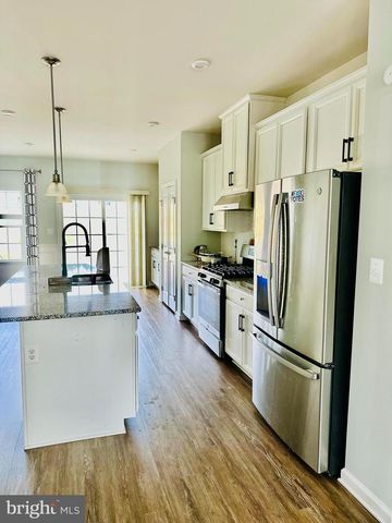 514 LANDING DR, Fredericksburg, VA 22405