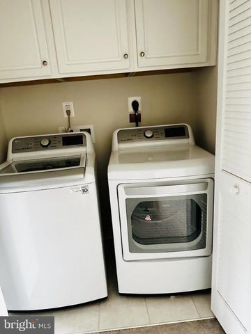 514 LANDING DR, Fredericksburg, VA 22405