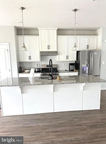 514 LANDING DR, Fredericksburg, VA 22405