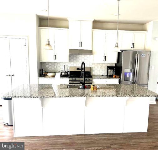 514 LANDING DR, Fredericksburg, VA 22405