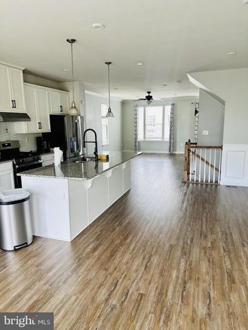 514 LANDING DR, Fredericksburg, VA 22405