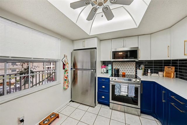 831 MAPLE COURT 310, Dunedin, FL 34698