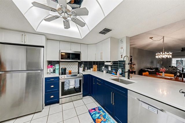 831 MAPLE COURT 310, Dunedin, FL 34698