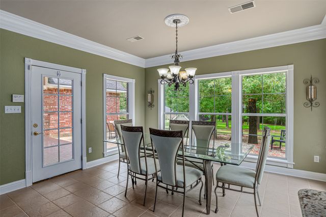 10685 Saint Charles Place, Keithville, LA 71047