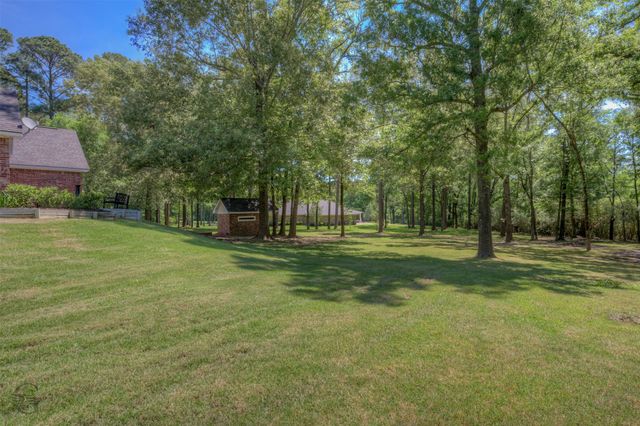 10685 Saint Charles Place, Keithville, LA 71047