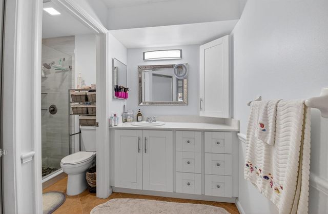 10 Vía De Casas Sur 101, Boynton Beach, FL 33426