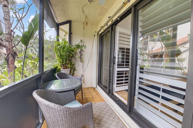 10 Vía De Casas Sur 101, Boynton Beach, FL 33426