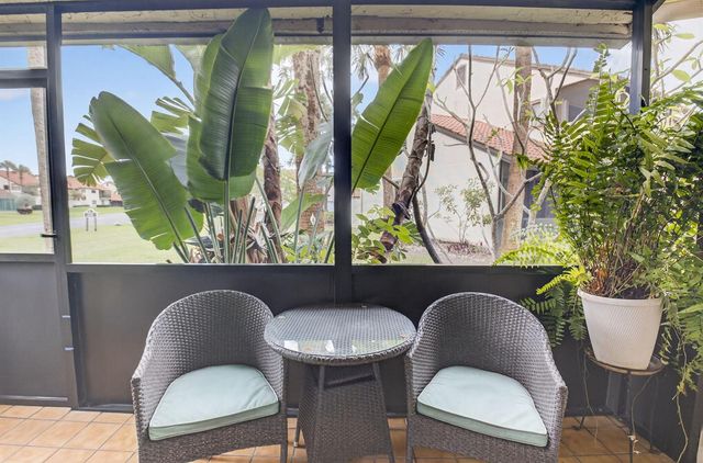 10 Vía De Casas Sur 101, Boynton Beach, FL 33426