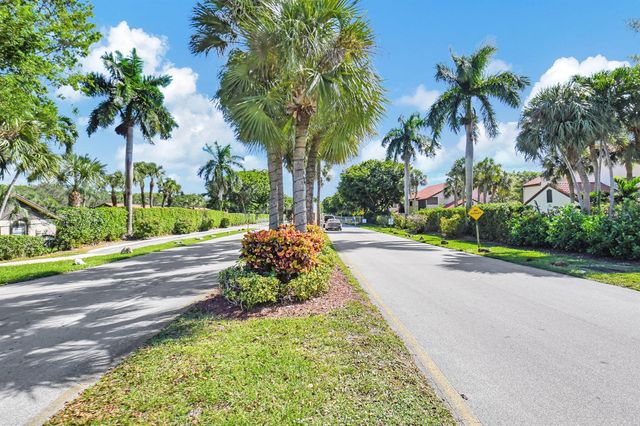 10 Vía De Casas Sur 101, Boynton Beach, FL 33426