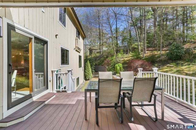 286 Strobel Road, Trumbull, CT 06611