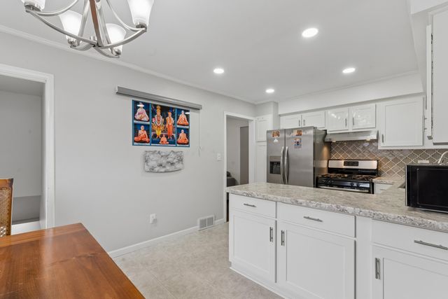 8234 Holly Drive, Canton Twp, MI 48187