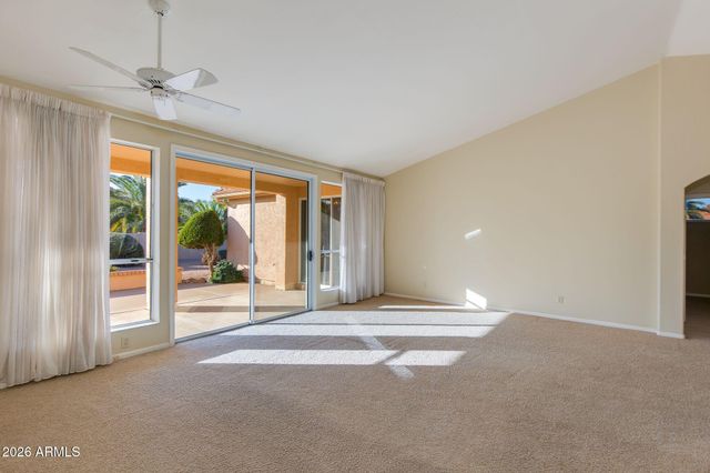 25617 S BURNABY Drive, Sun Lakes, AZ 85248