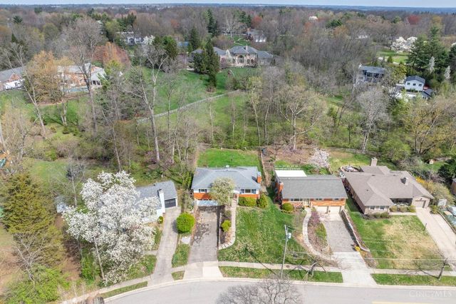 8120 Maxfield Lane, Madeira, OH 45243