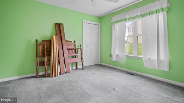404 MICHIGAN DR, Falling Waters, WV 25419