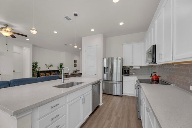 10024 DALLIANCE LN, Manor, TX 78653