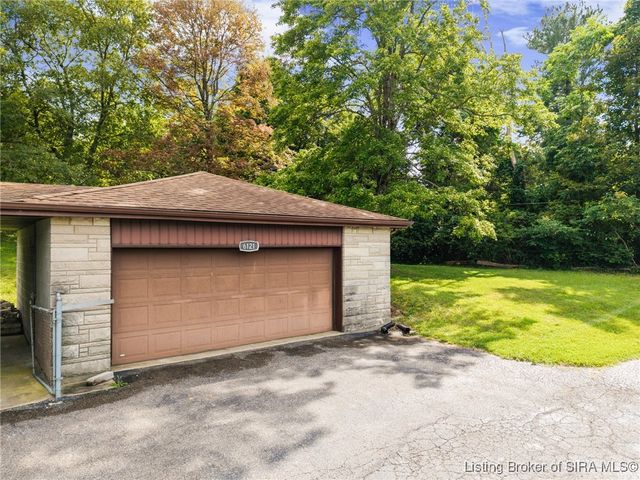 6121 State Road 62, Georgetown, IN 47122