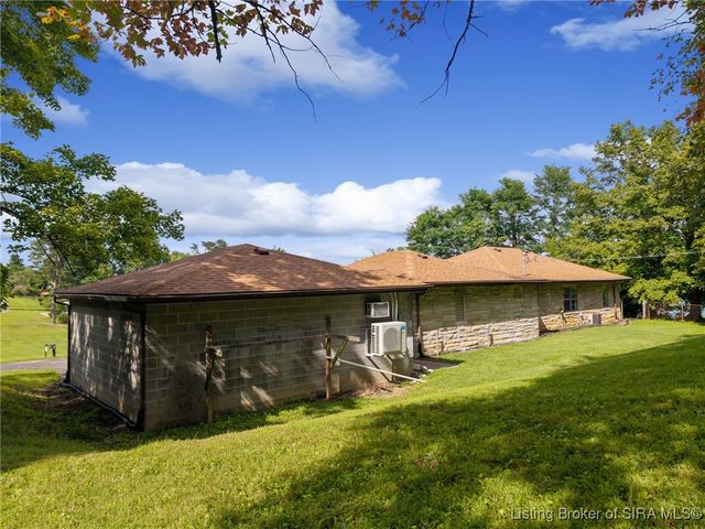 6121 State Road 62, Georgetown, IN 47122