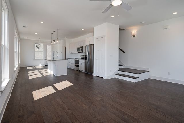 900 Meridian St Apt 1, Nashville, TN 37207