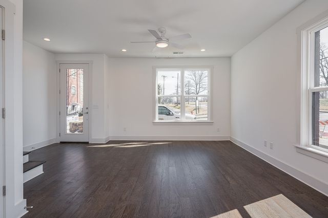 900 Meridian St Apt 1, Nashville, TN 37207