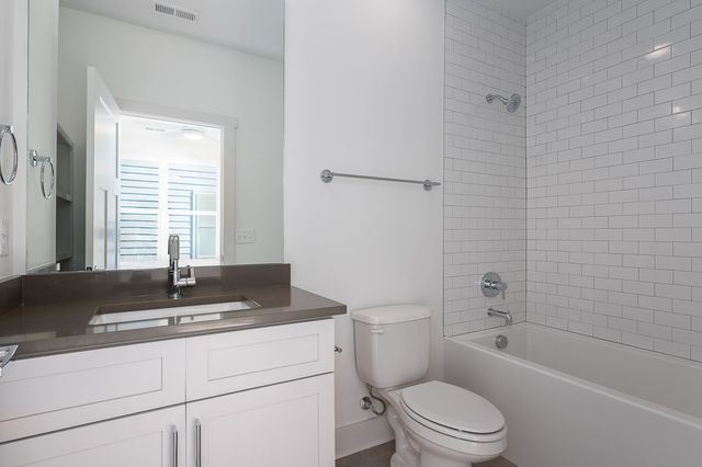 900 Meridian St Apt 1, Nashville, TN 37207