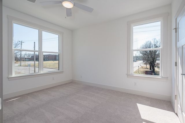 900 Meridian St Apt 1, Nashville, TN 37207