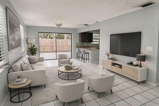 10900 NW 7th St 101, Miami, FL 33172