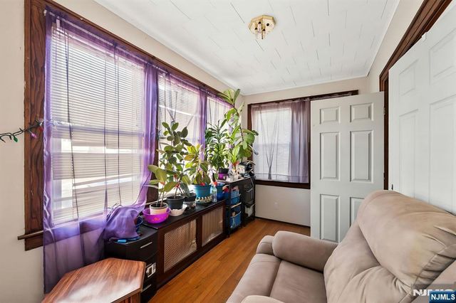 419 Hamilton Street, Harrison, NJ 07029