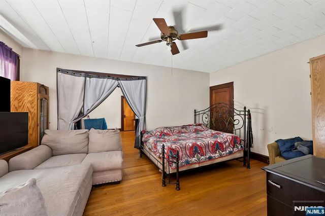 419 Hamilton Street, Harrison, NJ 07029