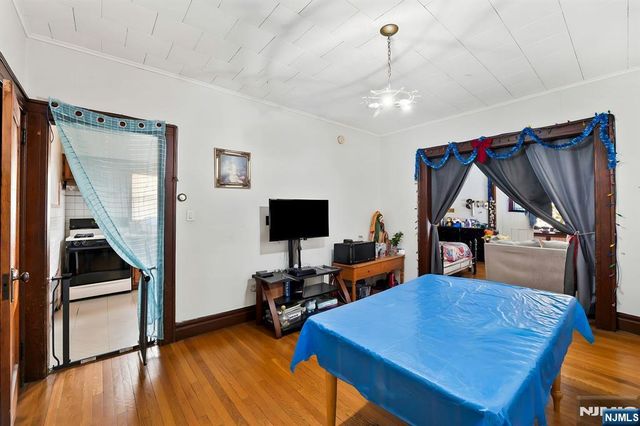 419 Hamilton Street, Harrison, NJ 07029