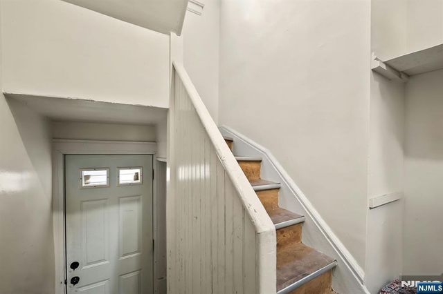 419 Hamilton Street, Harrison, NJ 07029