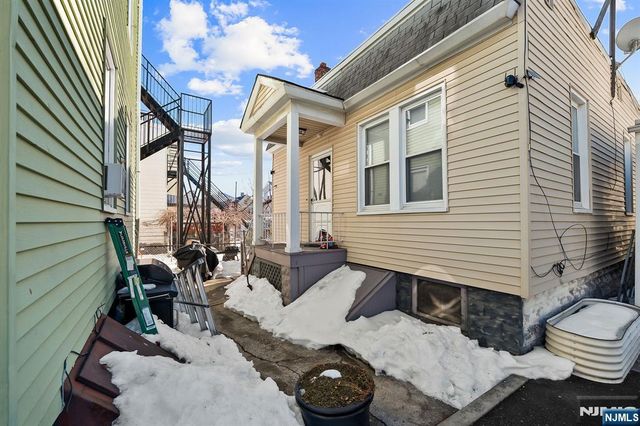 419 Hamilton Street, Harrison, NJ 07029