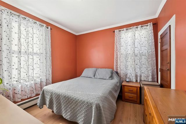 419 Hamilton Street, Harrison, NJ 07029