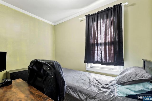 419 Hamilton Street, Harrison, NJ 07029