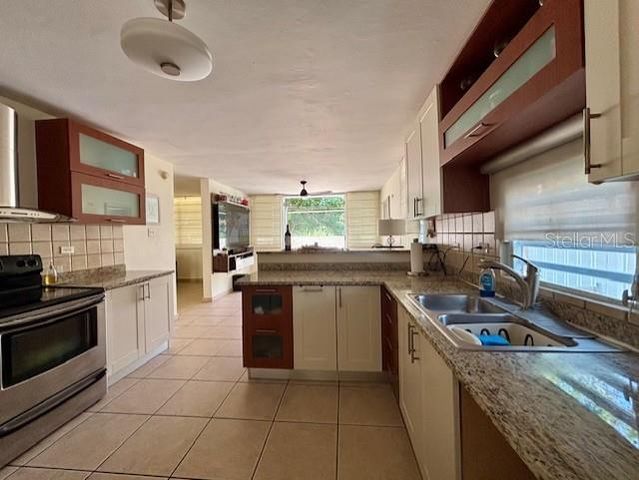 GRAND PALM II CASA F-15 CALLE CEIBA, Vega Alta, PR 00692