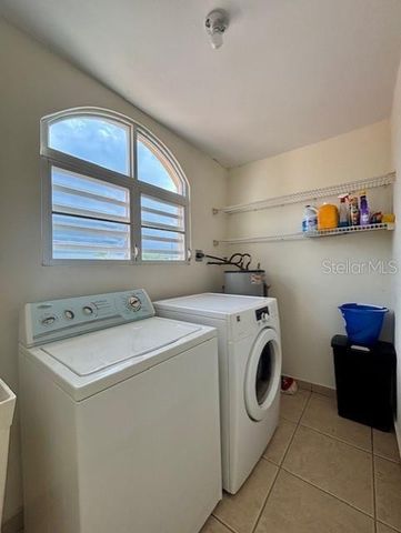 GRAND PALM II CASA F-15 CALLE CEIBA, Vega Alta, PR 00692