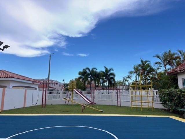 GRAND PALM II CASA F-15 CALLE CEIBA, Vega Alta, PR 00692