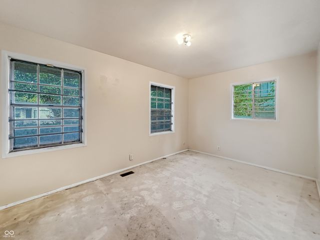 8303 E 42nd Street, Indianapolis, IN 46226