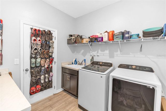 239 LUGANO WAY, Debary, FL 32713