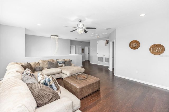 239 LUGANO WAY, Debary, FL 32713