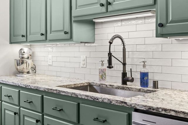 224 MEADOWBROOK RD, Staunton, VA 24401