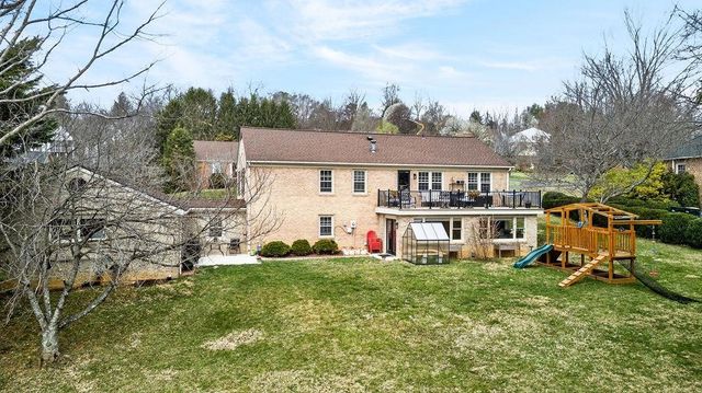 224 MEADOWBROOK RD, Staunton, VA 24401