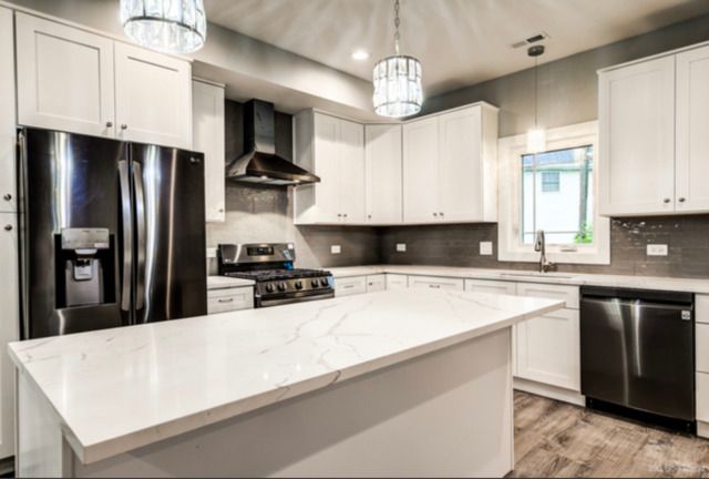 10030 Moody Avenue, Oak Lawn, IL 60453