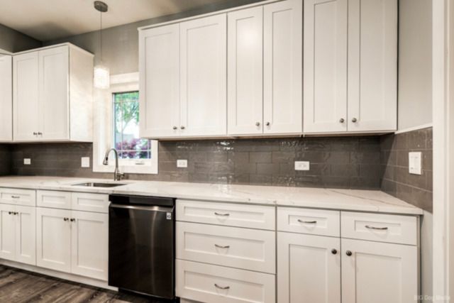 10030 Moody Avenue, Oak Lawn, IL 60453