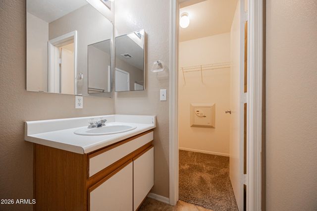 6413 W ELWOOD Street, Phoenix, AZ 85043