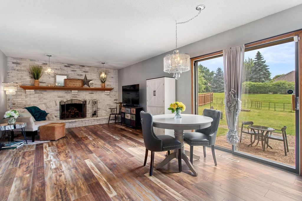 864 Winterberry Court, Woodbury, MN 55125 — photo 5