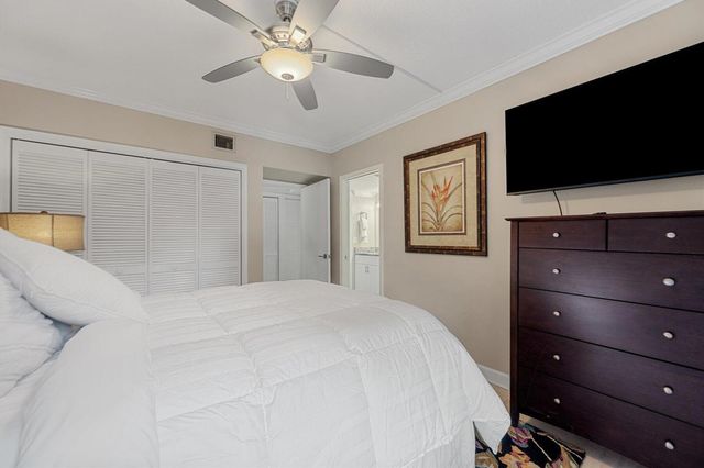 13329 Polo Club Road 104, Wellington, FL 33414