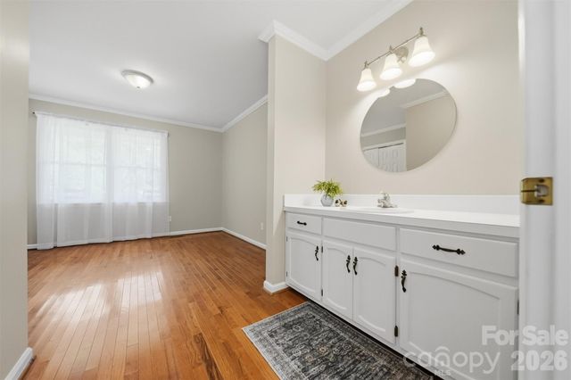131 Fox Runn Drive, Granite Falls, NC 28630